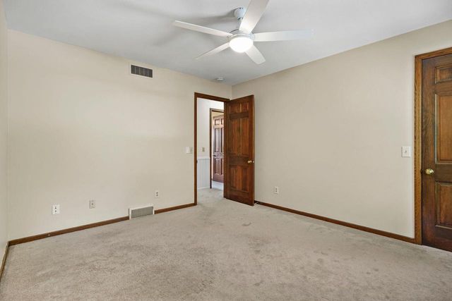 10 STONECREST Circle, Madison, WI 53717