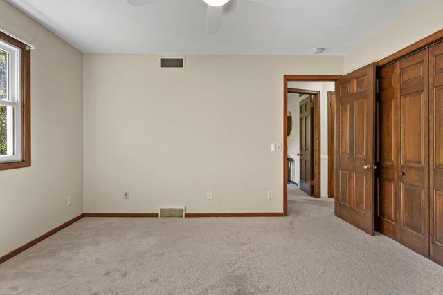 10 STONECREST Circle, Madison, WI 53717