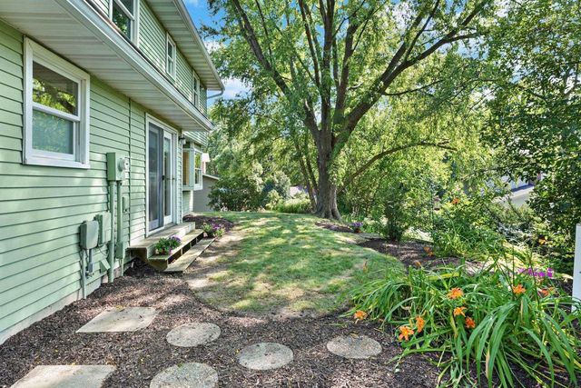 10 STONECREST Circle, Madison, WI 53717