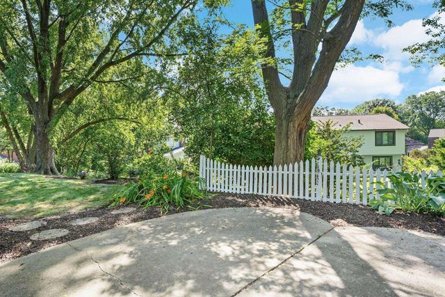 10 STONECREST Circle, Madison, WI 53717