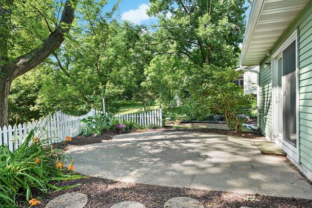10 STONECREST Circle, Madison, WI 53717