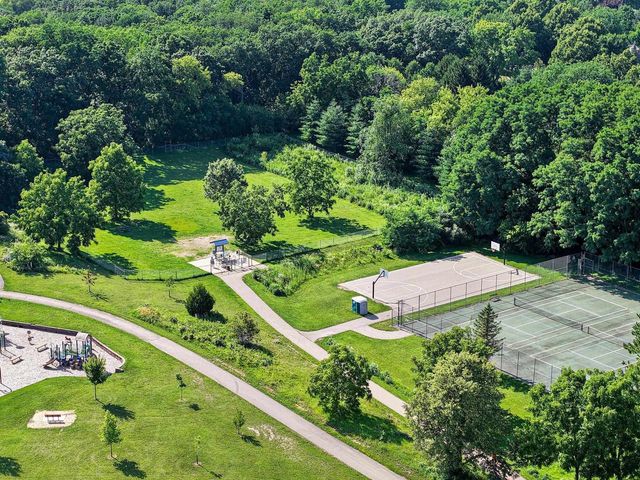 10 STONECREST Circle, Madison, WI 53717