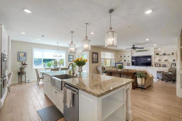 2071 Wagon Wheel Court, Escondido, CA 92026