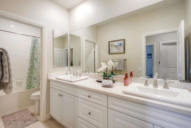 2071 Wagon Wheel Court, Escondido, CA 92026