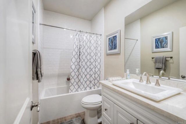 2071 Wagon Wheel Court, Escondido, CA 92026