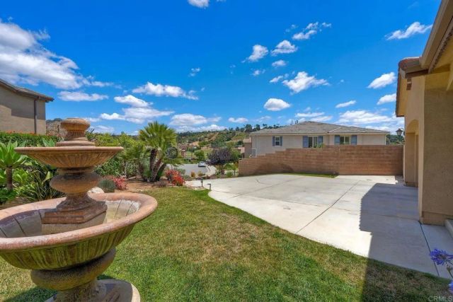2071 Wagon Wheel Court, Escondido, CA 92026