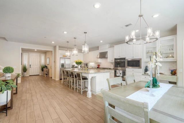 2071 Wagon Wheel Court, Escondido, CA 92026