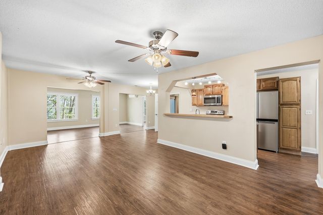 34 Clifton Dr., Pawleys Island, SC 29585