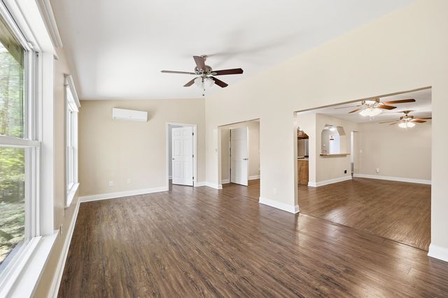 34 Clifton Dr., Pawleys Island, SC 29585