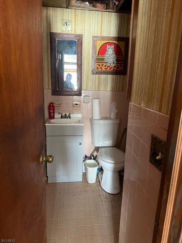 19 Up Grnwd Rd, West Milford Twp., NJ 07421