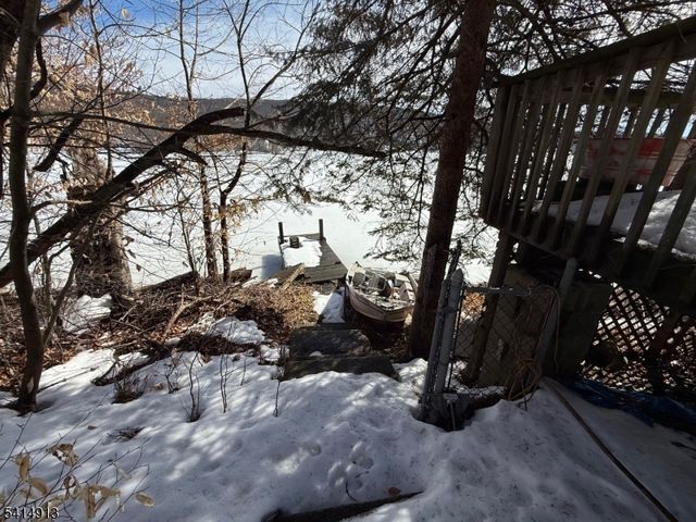 19 Up Grnwd Rd, West Milford Twp., NJ 07421