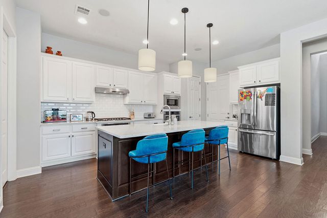 7124 Calpe DR, Austin, TX 78739