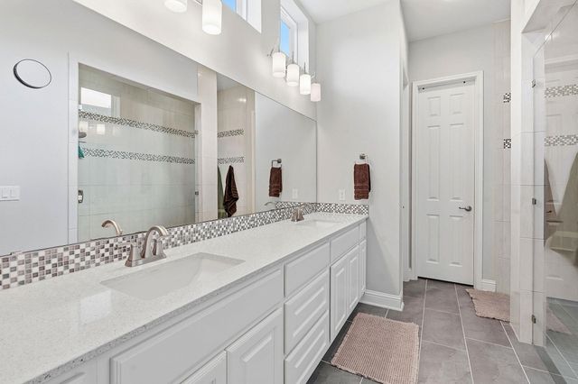 7124 Calpe DR, Austin, TX 78739