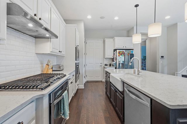 7124 Calpe DR, Austin, TX 78739