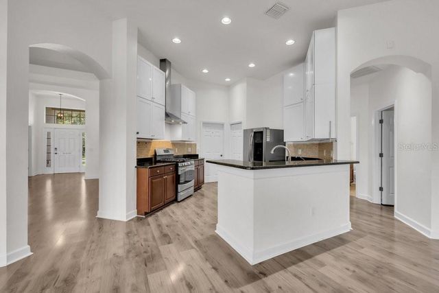 11109 WEMBLEY LANDING DRIVE, Lithia, FL 33547