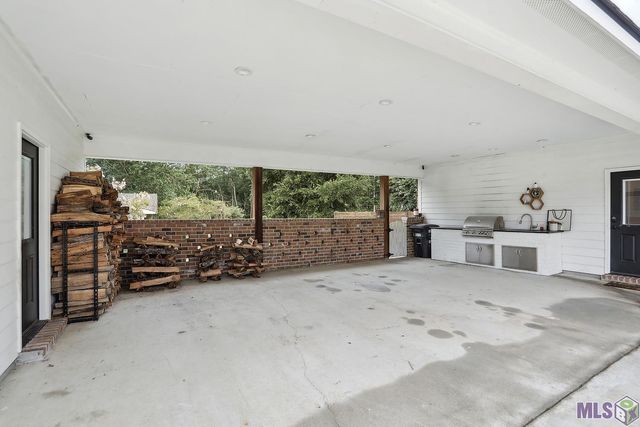 11248 Toler St, Clinton, LA 70722