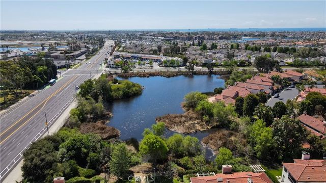 5755 Avenida Estoril, Long Beach, CA 90814