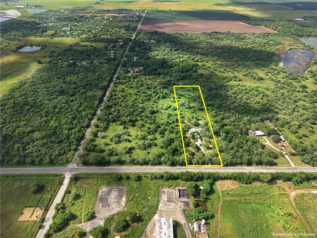 14652 Fm 1945, Sinton, TX 78387 — photo 2