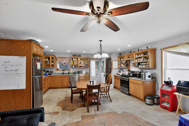 5142 N State Road, Emerson Twp, MI 48801
