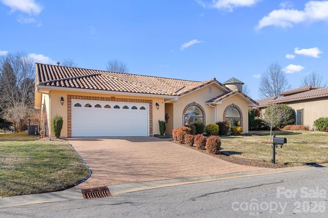 19 Pacifico Drive, Asheville, NC 28806