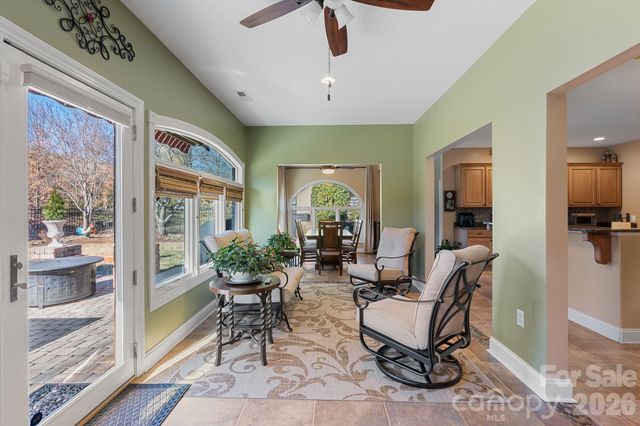 19 Pacifico Drive, Asheville, NC 28806