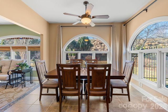 19 Pacifico Drive, Asheville, NC 28806