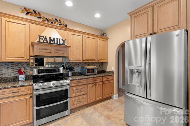 19 Pacifico Drive, Asheville, NC 28806