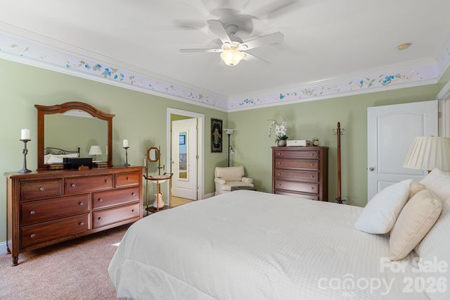 19 Pacifico Drive, Asheville, NC 28806