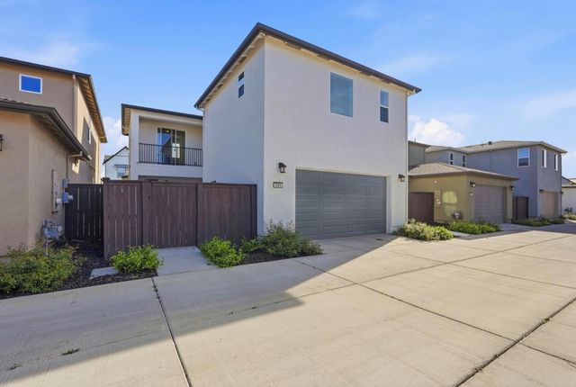 2809 Earthened Walk, Sacramento, CA 95833