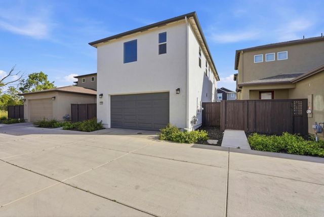 2809 Earthened Walk, Sacramento, CA 95833