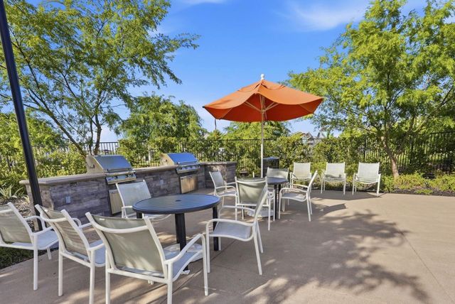 2809 Earthened Walk, Sacramento, CA 95833