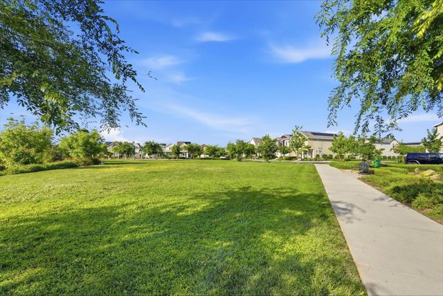 2809 Earthened Walk, Sacramento, CA 95833