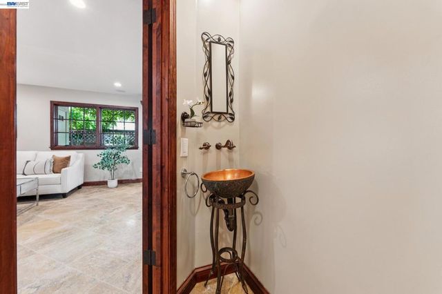 1501 8Th St, Alameda, CA 94501