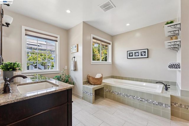 1501 8Th St, Alameda, CA 94501