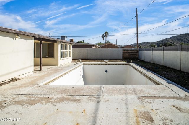 2309 W WOOD Drive, Phoenix, AZ 85029