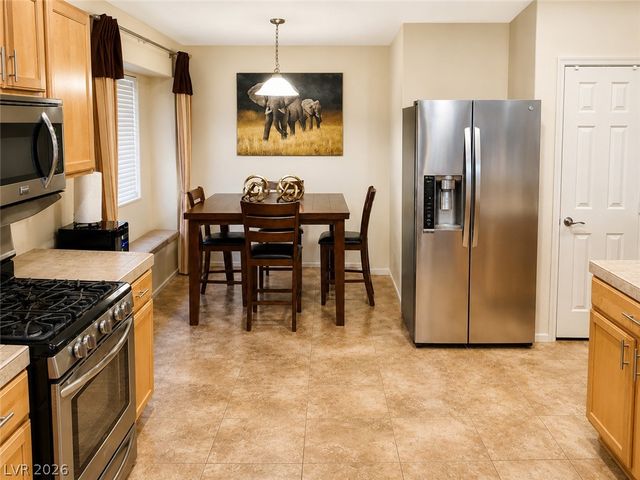 7642 Plunging Falls Drive, Las Vegas, NV 89131