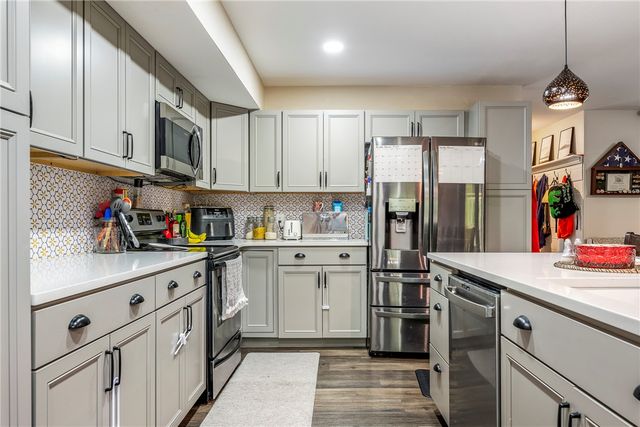 8 Harling Lane, Bella Vista, AR 72715