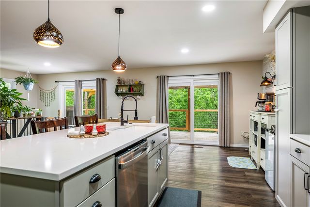 8 Harling Lane, Bella Vista, AR 72715