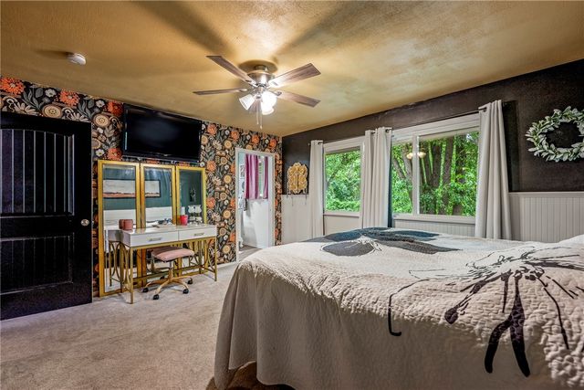8 Harling Lane, Bella Vista, AR 72715