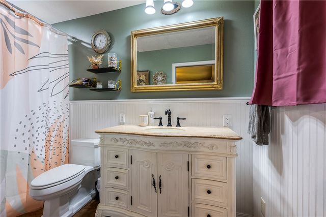 8 Harling Lane, Bella Vista, AR 72715