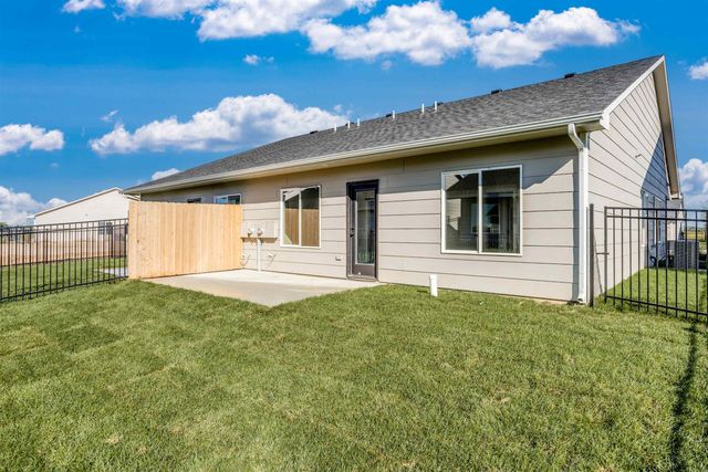 12419 W Fennec St, Maize, KS 67223