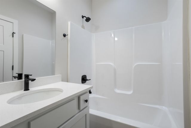 12419 W Fennec St, Maize, KS 67223