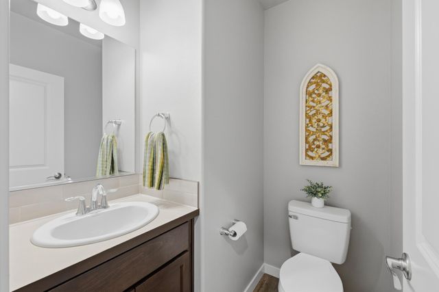 1724 S DONWOOD St, Greenacres, WA 99016