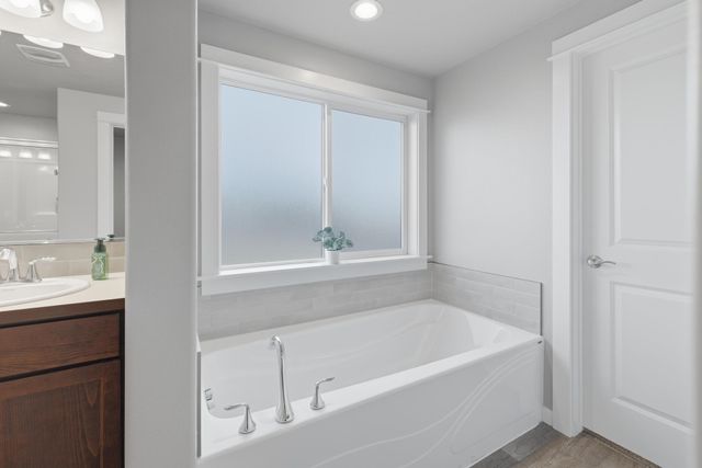 1724 S DONWOOD St, Greenacres, WA 99016