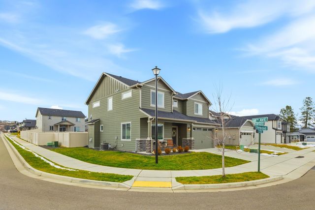 1724 S DONWOOD St, Greenacres, WA 99016