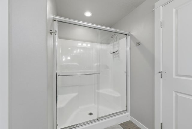 1724 S DONWOOD St, Greenacres, WA 99016