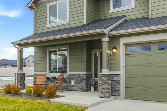 1724 S DONWOOD St, Greenacres, WA 99016