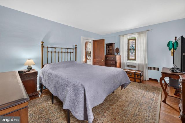 901 MAIN ST, Riverton, NJ 08077