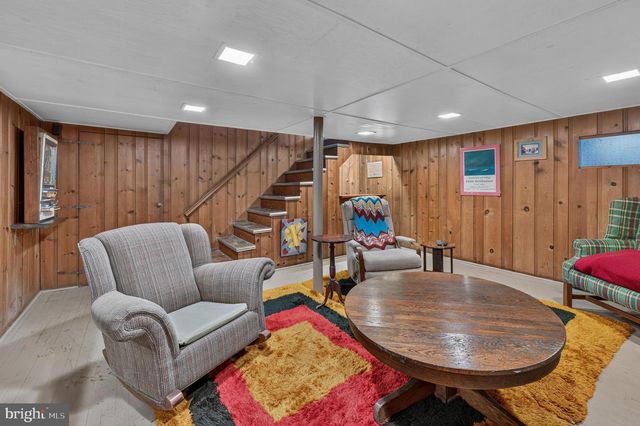 901 MAIN ST, Riverton, NJ 08077