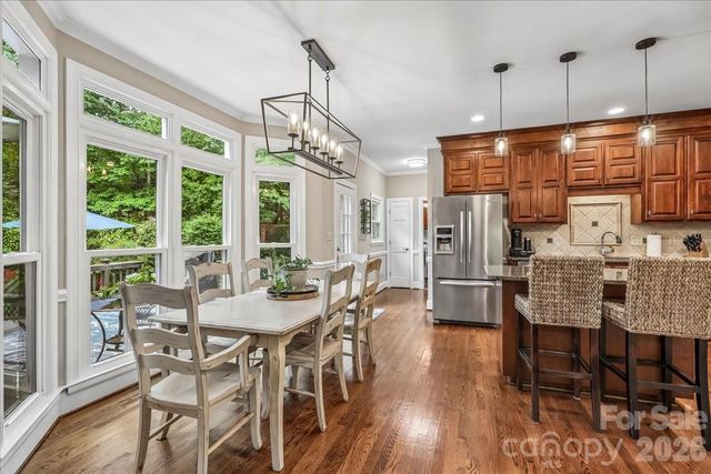 10516 Hollybrook Drive, Charlotte, NC 28277